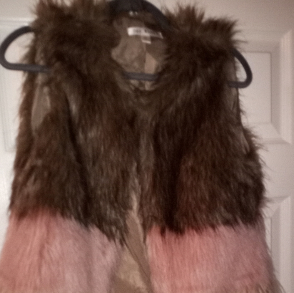Fur vest